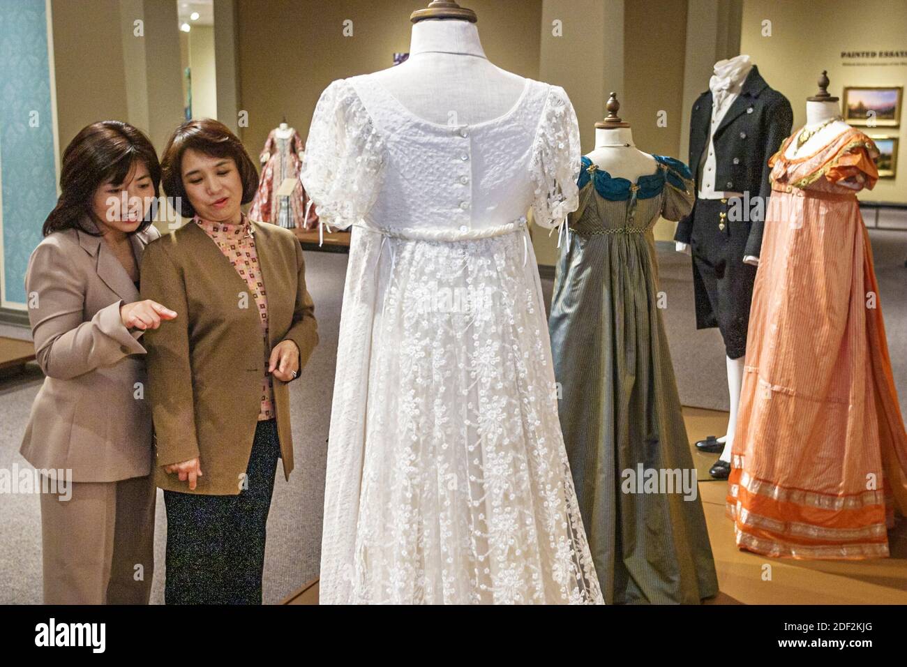 Alabama Huntsville Museum of Art exhibit collection Asian women look