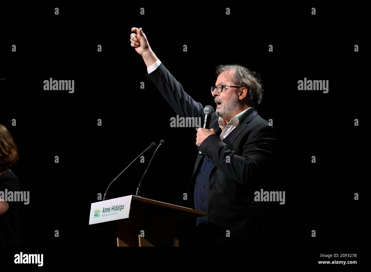 French humorist Christophe Aleveque during a campaign meeting (Anne Hidalgo) at the Elysee Montmartre venue in Paris, on February 26, 2020, ahead of March 2020 mayoral elections in France. Photo by Eliot Blondet/ABACAPRESS.COM Stock Photo