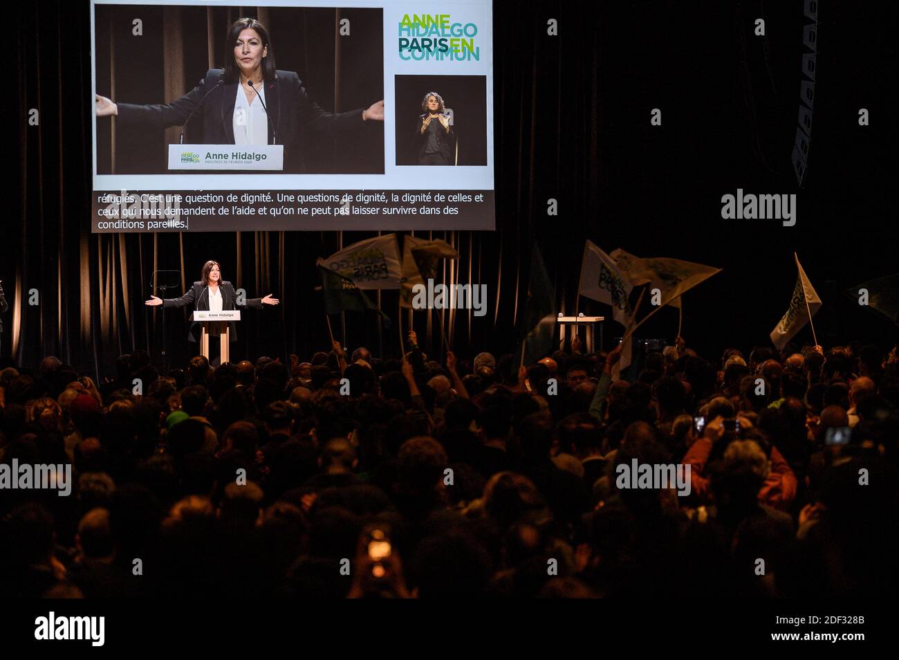 Elysee montmartre venue hires stock photography and images Alamy