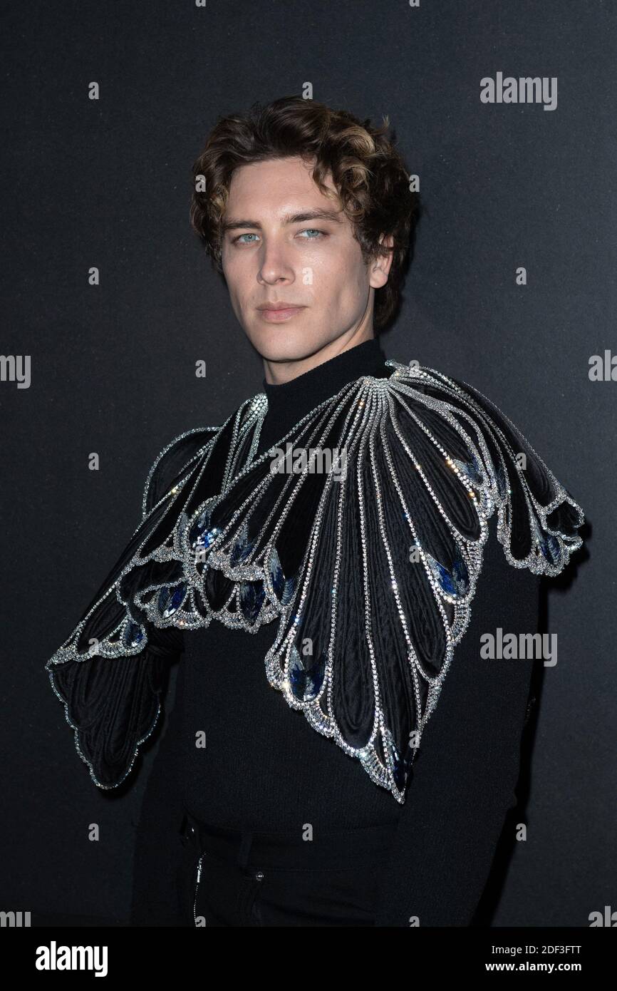 Cody Fern arriving to the Louis Vuitton show as part of Fall/Winter  2020/201 Fashion Week in Paris, France on March 3, 2020. Photo by Denis  Guignebourg/ABACAPRESS.COM Stock Photo - Alamy