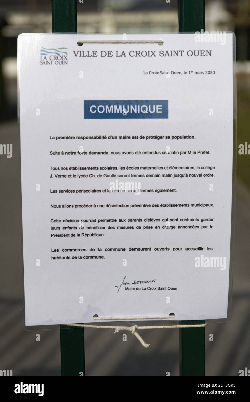 Closing of the Groupe Scolaire des Bruyeres - Jacques Bontempsin the Oise departement, north of Paris, France on March 2020. High-profile events have been cancelled, some schools have closed, and all school trips abroad have been suspended in France in a bid to stop the spread of the coronavirus Covid-19 epidemic. Meetings in the Oise department - one of the major epicentres of the virus in France - have been banned, as have any “gatherings of more than 5,000 people in a confined space”. Photo by Edouard Bernaux/ABACAPRESS.COM Stock Photo