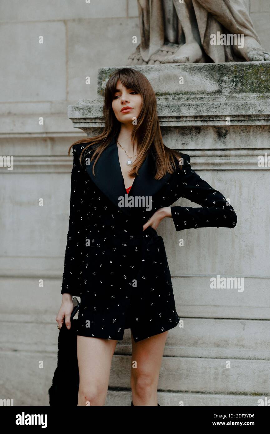 Street style, Mara Lafontan arriving at Redemption Fall Winter 2020