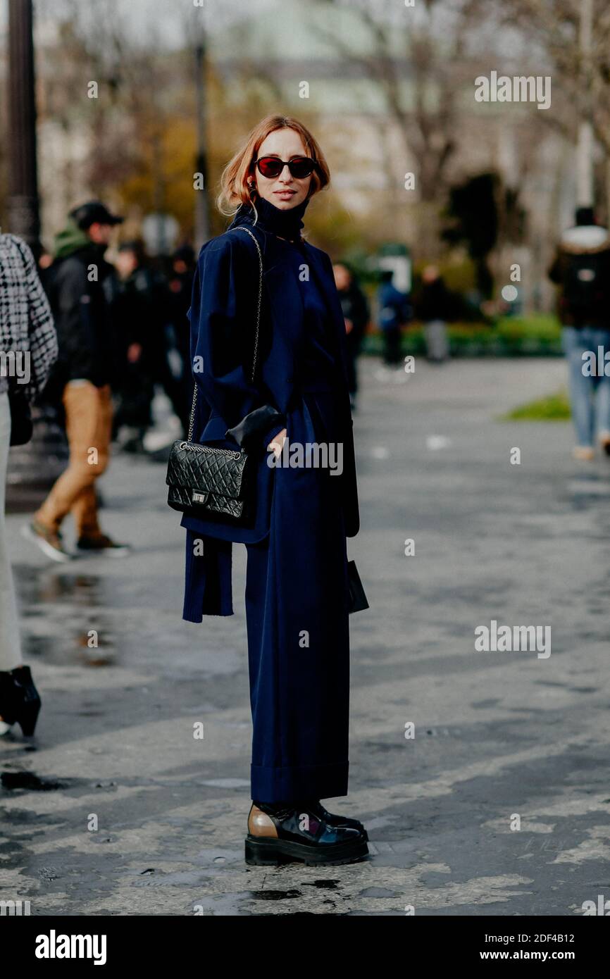 Street style, Alexandra Golovanoff arriving at Chanel Fall Winter 2020-2021  show, held at Grand Palais, Paris, France, on March 3, 2020. Photo by  Marie-Paola Bertrand-Hillion/ABACAPRESS.COM Stock Photo - Alamy