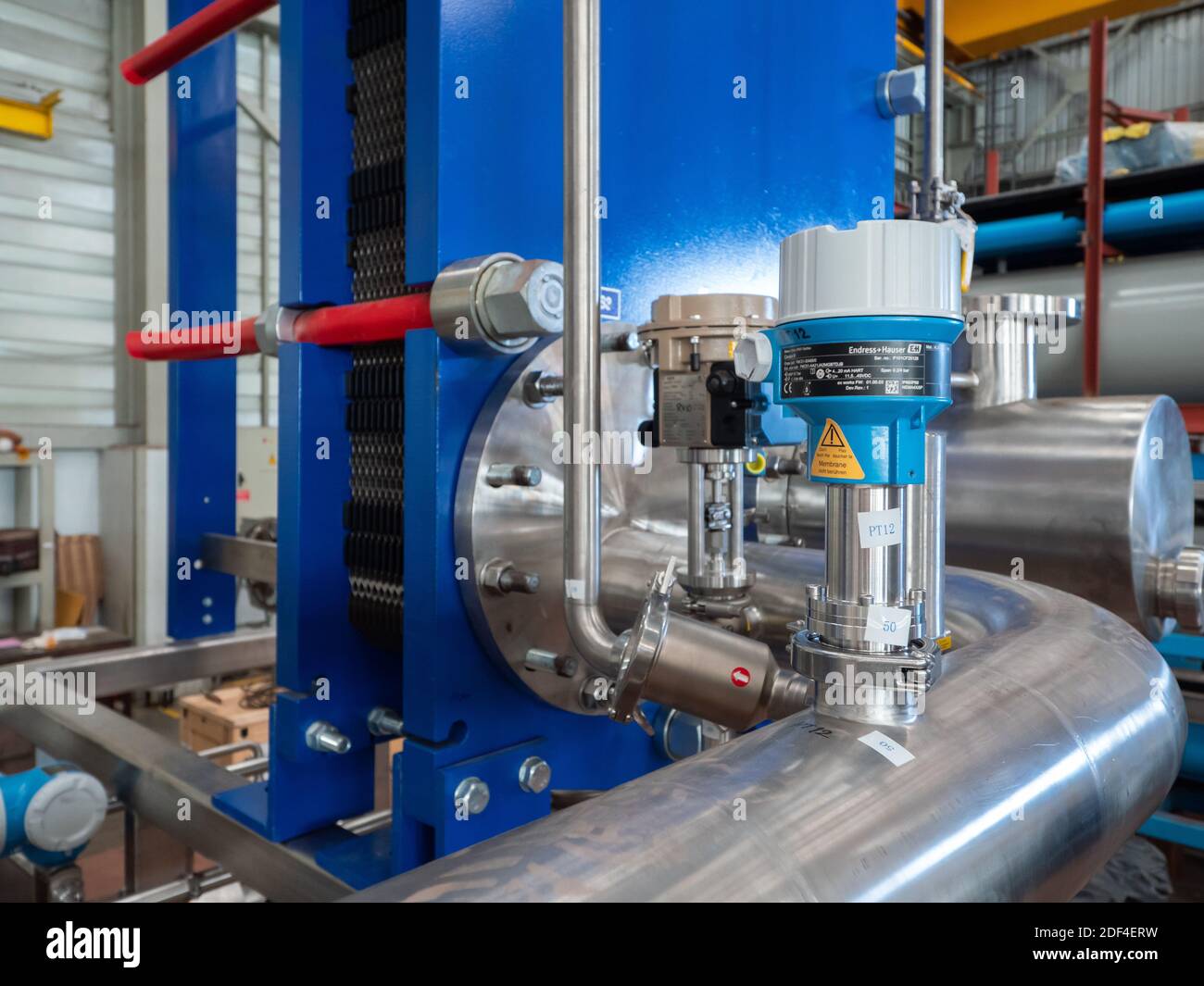 Digital pressure transmitter fro Endress + Hauser installed on a