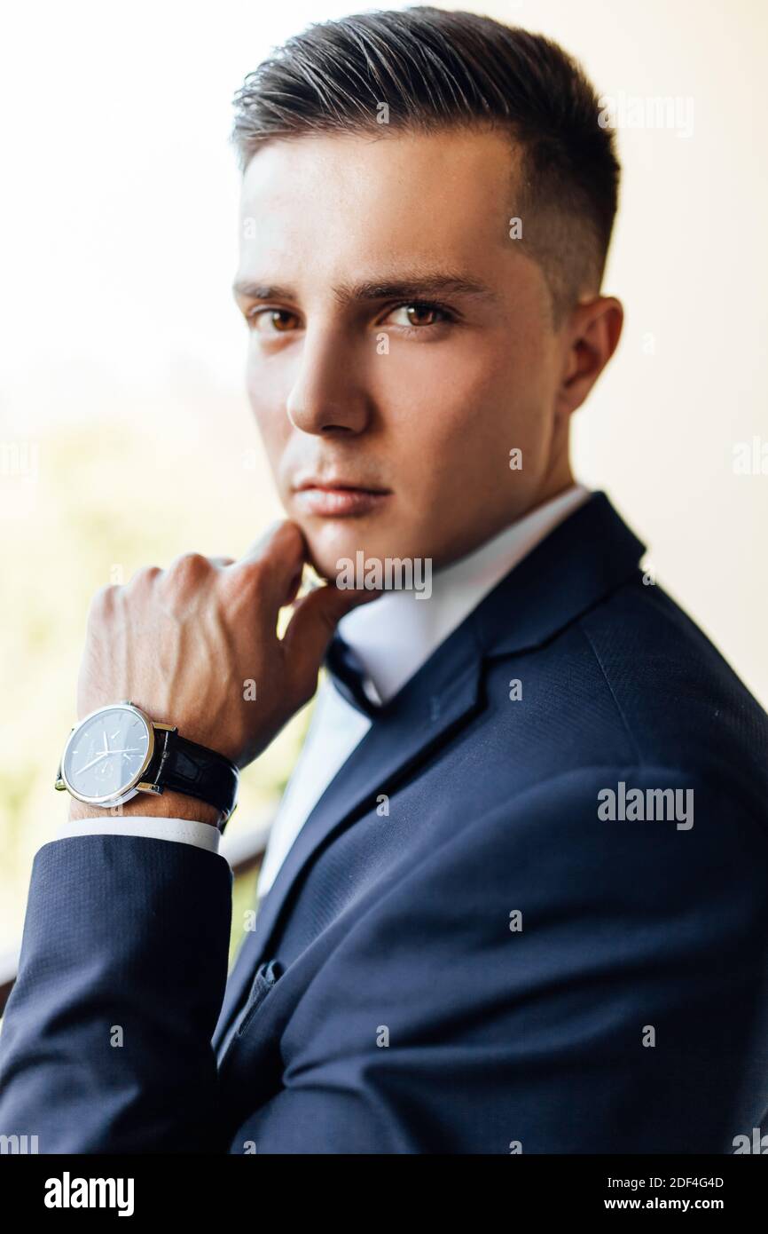 the groom in a wedding suit Stock Photo - Alamy