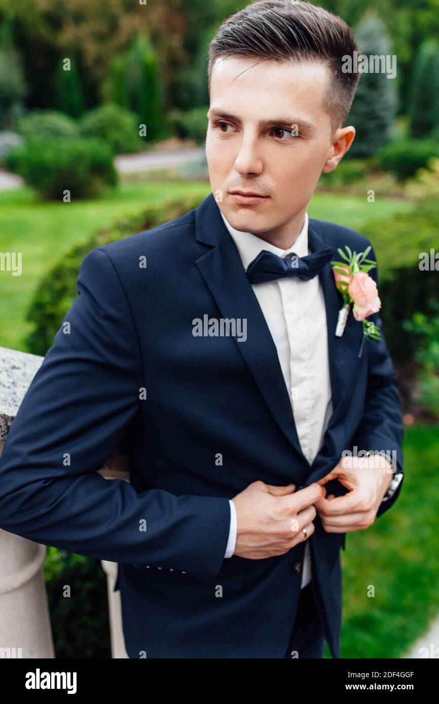 the groom in a wedding suit Stock Photo - Alamy