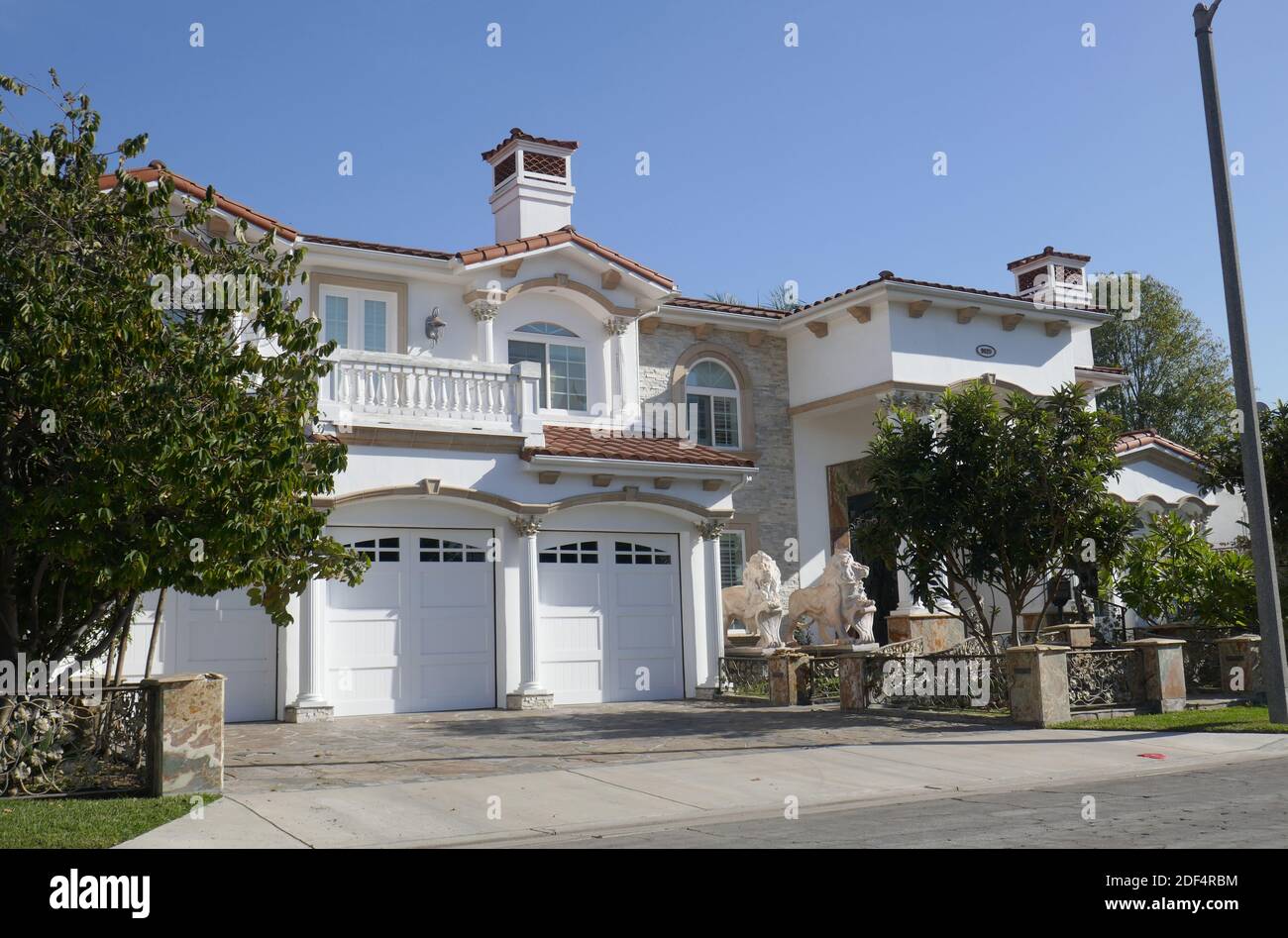 Downey, California, USA 2nd December 2020 A general view of atmosphere of former recording studio/home of singers/musicians Karen Carpenter and Richard Carpenter of The Carpenters Music Duo on December 2, 2020 at 9820 Newville Avenue in Downey, California, USA. Photo by Barry King/Alamy Stock Photo Stock Photo