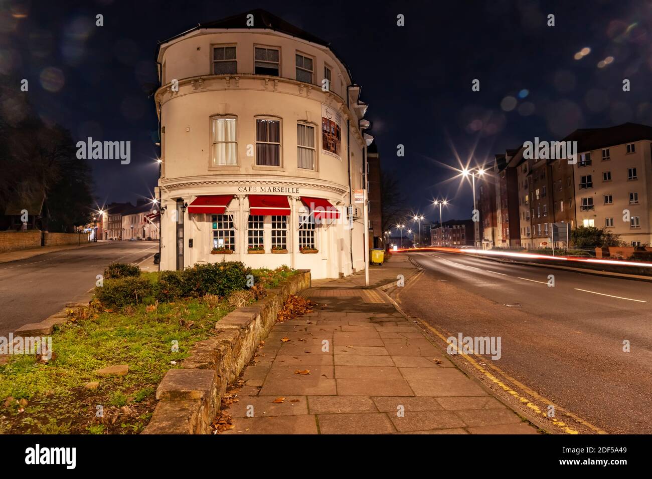 The Cafe Marseille on the corning Sheep street and Broad street near