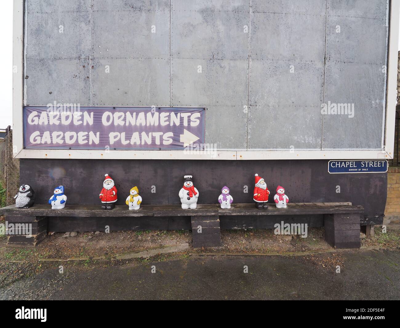 Swale garden hires stock photography and images Alamy