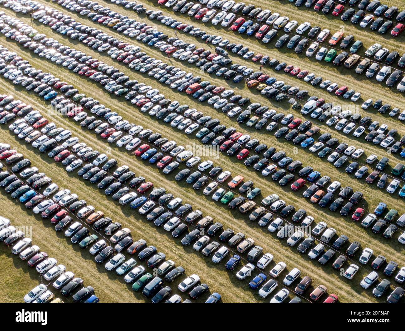 Full car park field hi-res stock photography and images - Alamy
