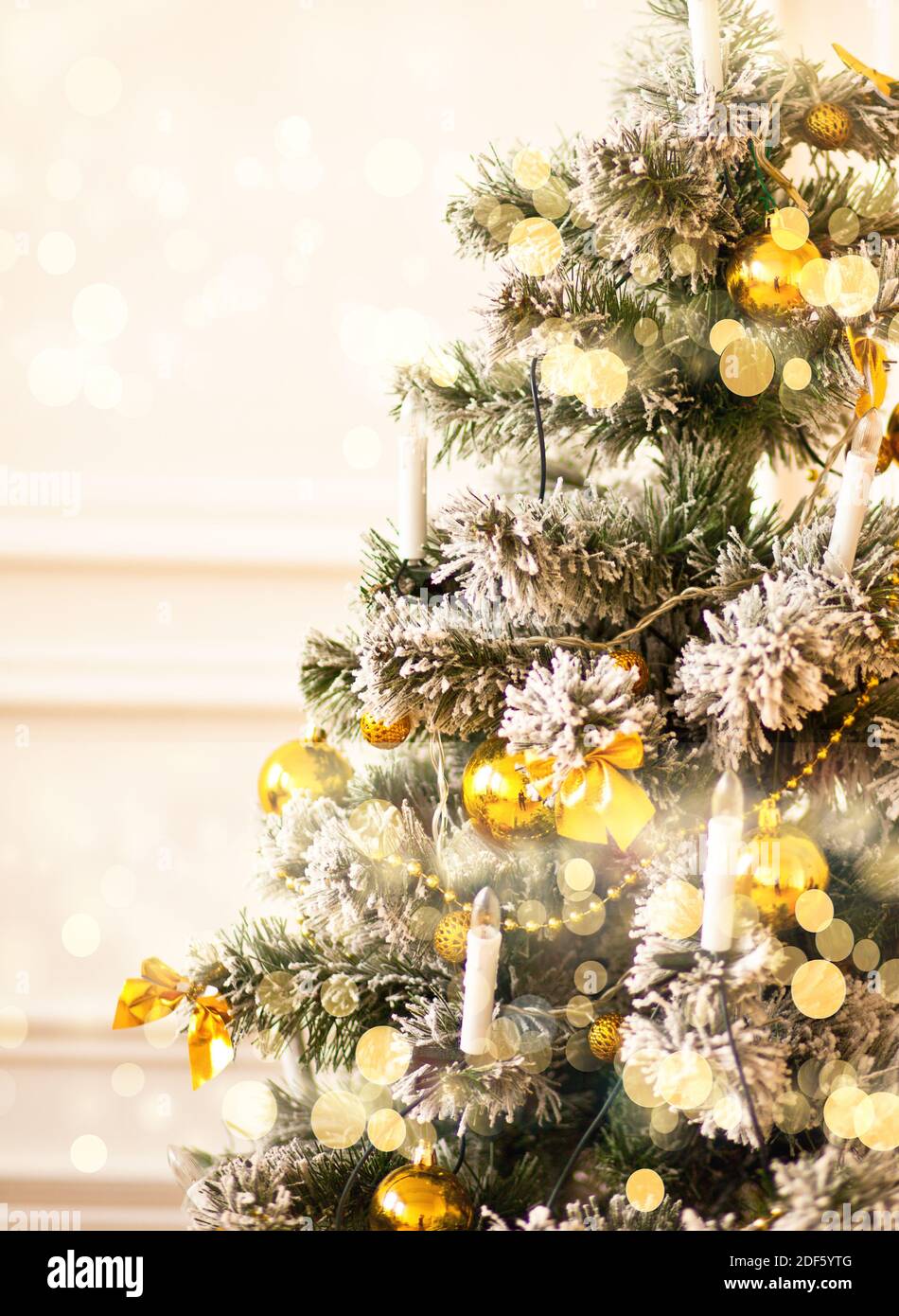 Car decorated with xmas tree hi-res stock photography and images - Alamy