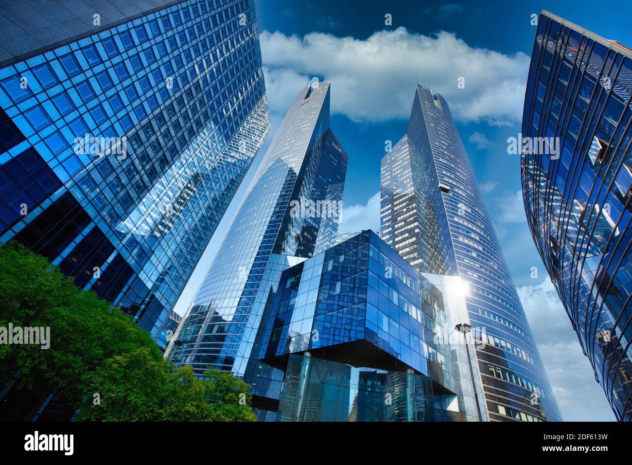 Societe generale hi-res stock photography and images - Alamy