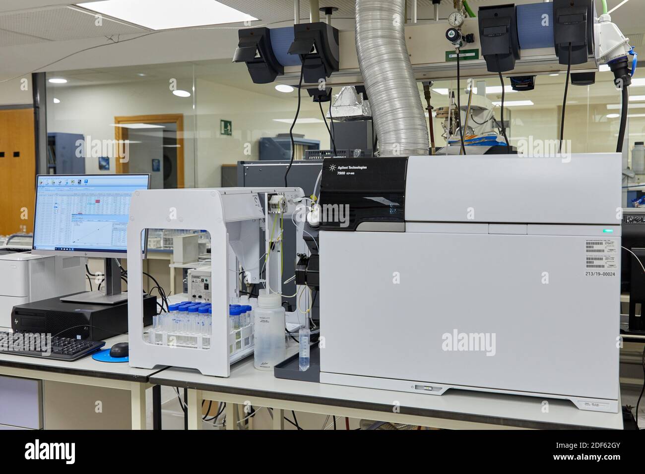 Agilent 7900 ICP-MS, quadrupole mass spectrometry system that provides the industry’s lowest detection limits, widest dynamic range, and most Stock Photo