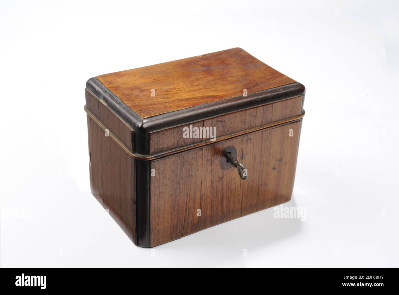 VELVET JEWELLERY BOX ROUND SAND VELVET JEWELLERY BOX ROUND SAND