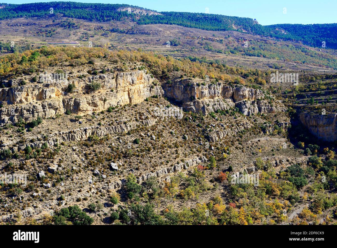 Oblique-slip fault in limestone. Canada de Benatanduz, Maestrazgo, Teruel, Aragon, Spain. Stock Photo