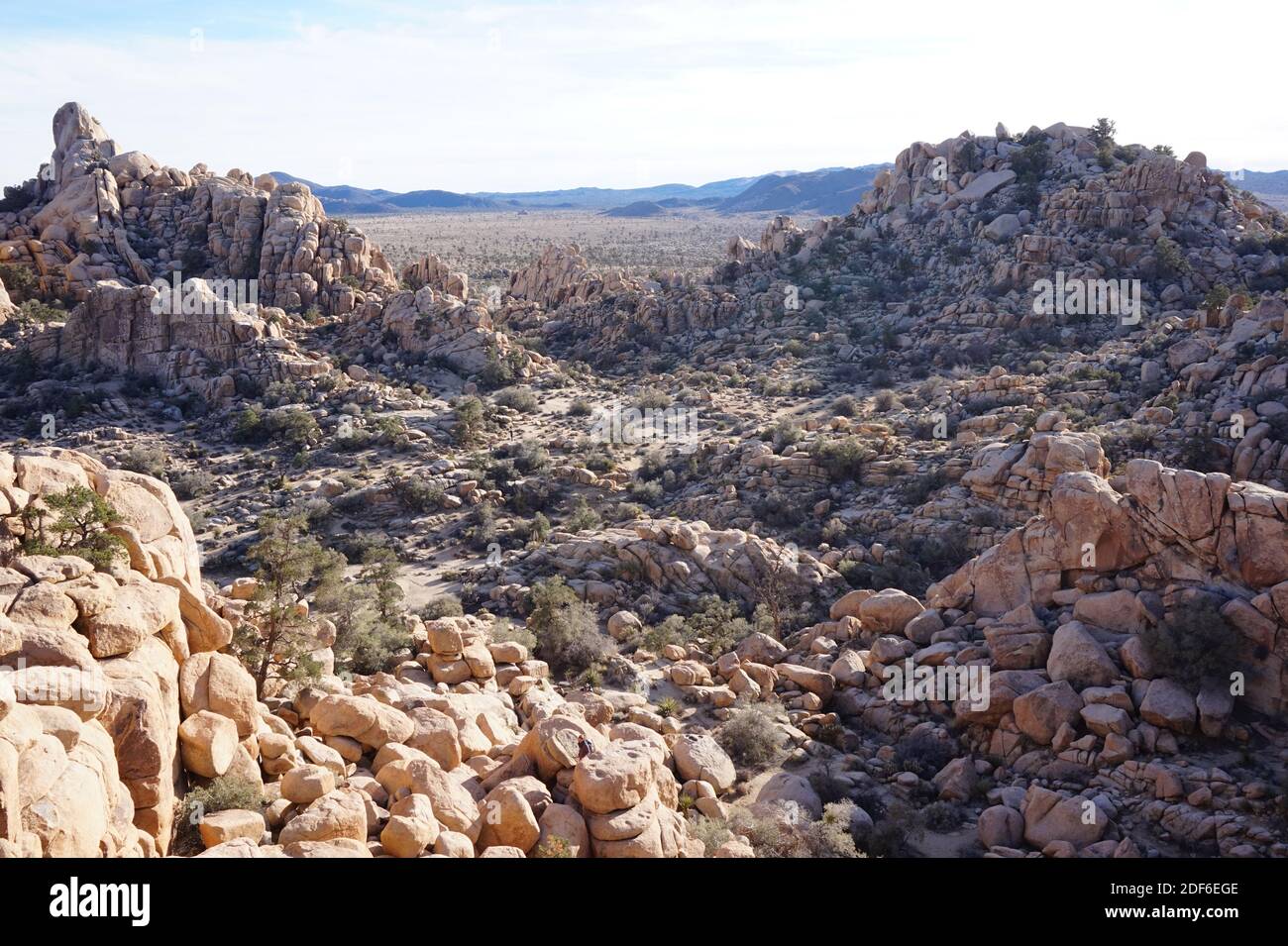 Closeup shot mountain rocky hi-res stock photography and images - Alamy