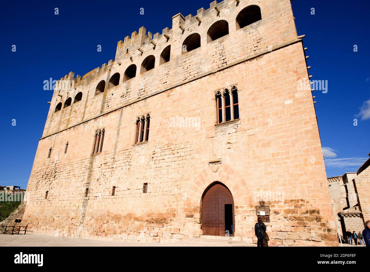 Valderrobres or Vall-de-roures, castle-palace (National Monument). Matarraña region, Teruel province, Aragon, Spain. Stock Photo