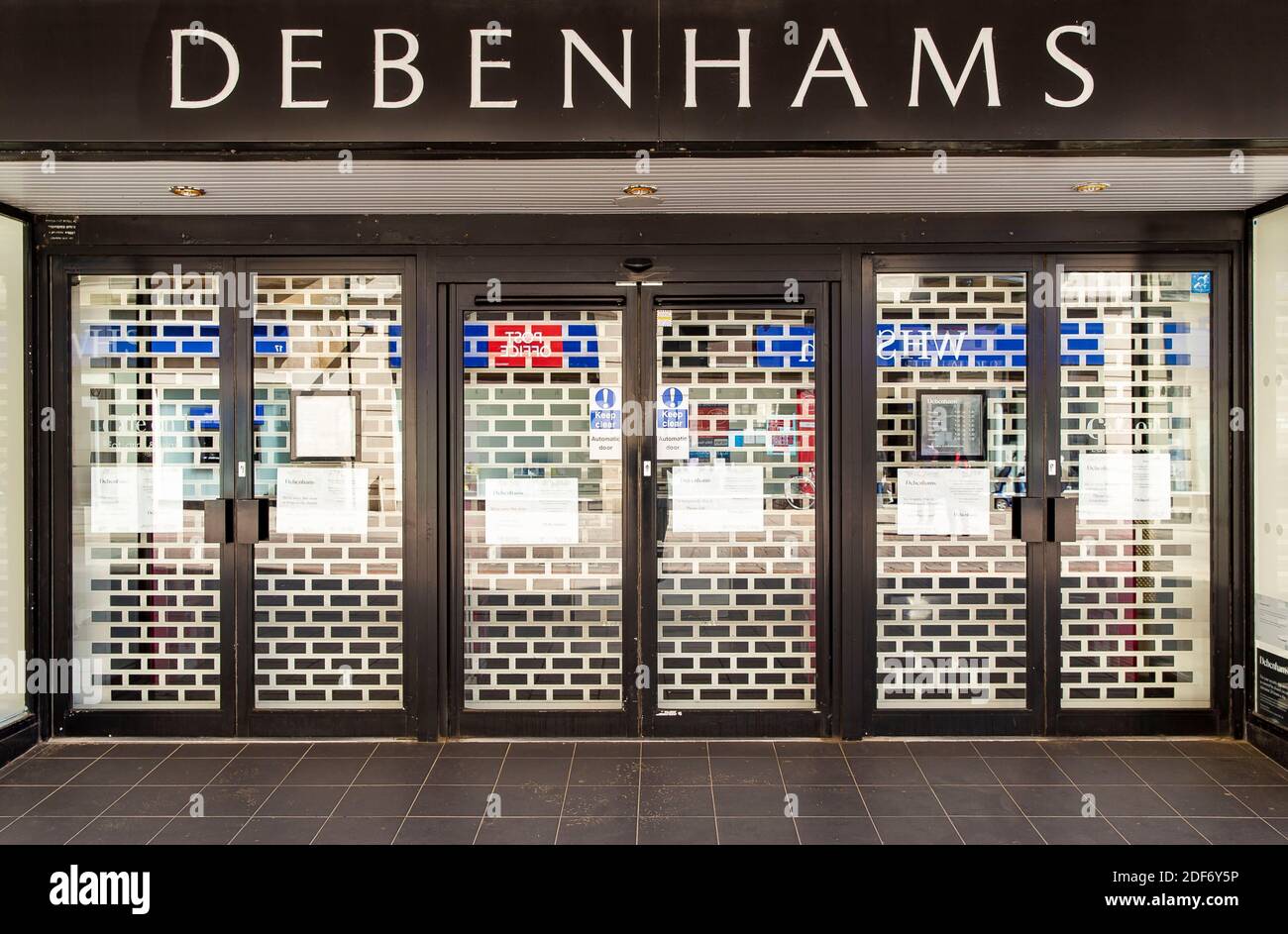 Debenhams in Worthing, currently closed due to Covid-19.  The retailer has announced 22,000 workers jobs are currently at risk.  Debenhams announced today, on April 6, 2020 that it was having to file for administration as a consequence of having to shut all its stores across the UK under the covid-19 coronavirus lockdown. This is to be the second time in a year that the struggling retailer has filed for administration. Its present predicament comes not long after its permanent closure of 22 stores, resulting in more than 700 job losses, with a further 28 already slated for closure in 2021. Bri Stock Photo
