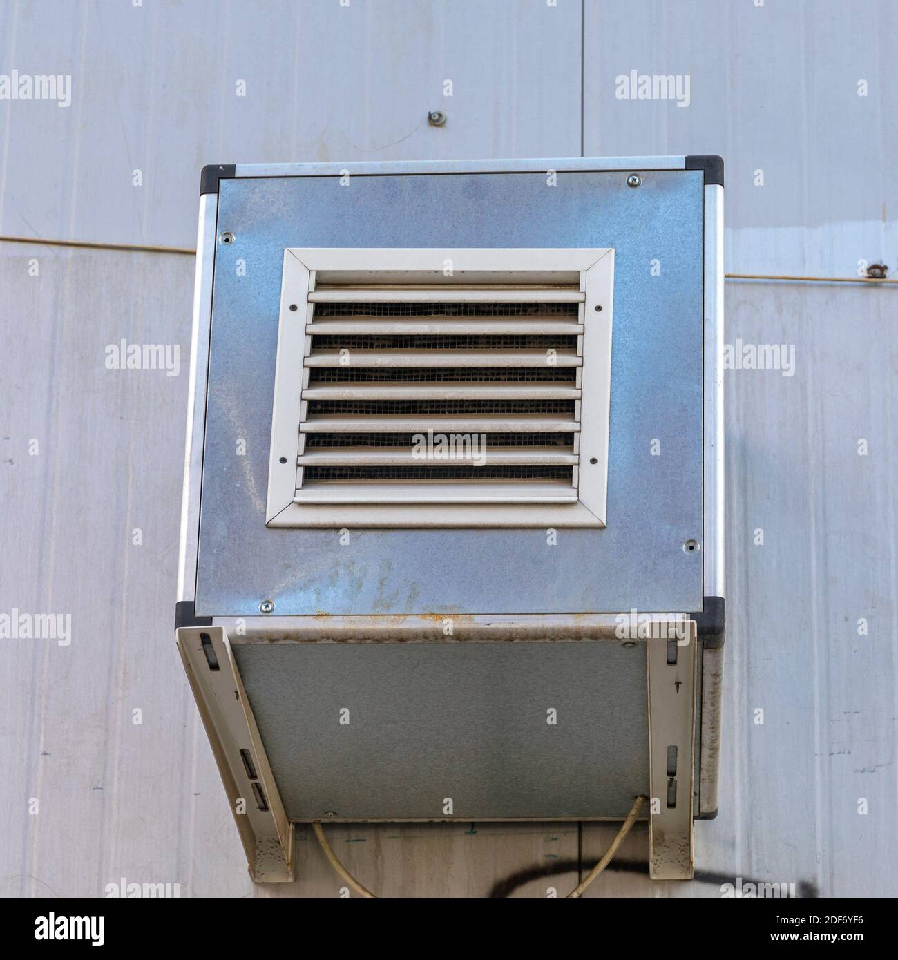 External Hvac Unit Box Mounted at Wall Stock Photo - Alamy