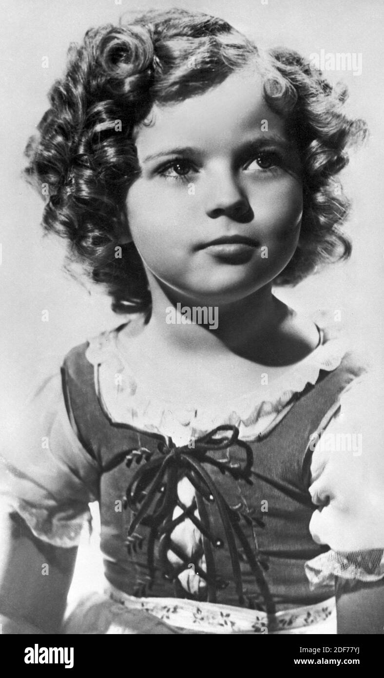 Shirley Temple when she was acting in the movie 'Heidi' --- L'attrice Shirley Temple ai tempi della lavorazone del film 'Heidi' (Titolo italiano 'Zoccoletti olandesi'), 1937. Stock Photo
