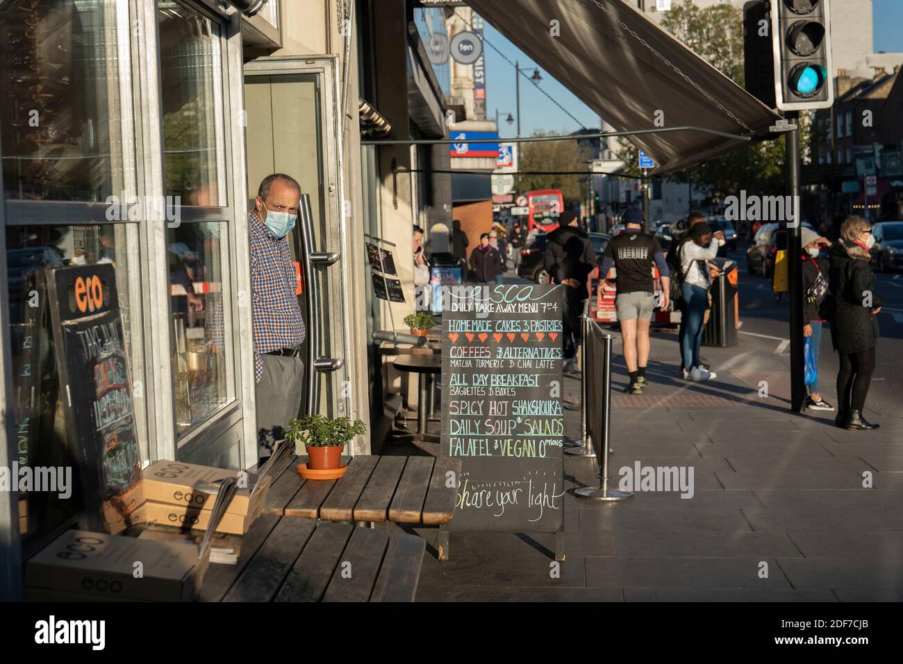 A man wearing a facemark on Clapham High Street on the 6th November in the London borough of Lambeth in the United Kingdom. Photo by Sam Mellish Stock Photo