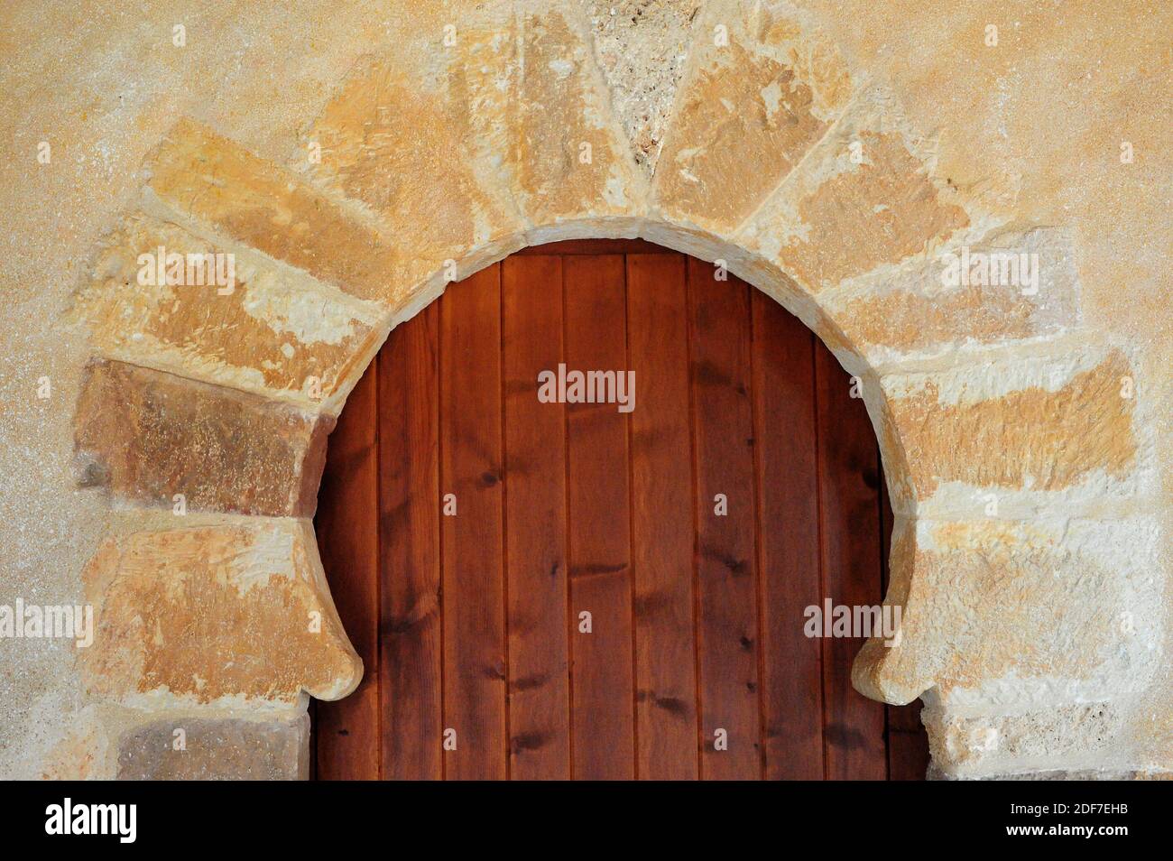 Gormaz, San Miguel Hermitage (romanesque 11th century). Horseshoe arch. Soria province, Castilla y Leon, Spain. Stock Photo