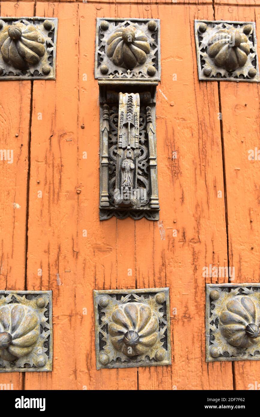 Benavente, Hospital de la Piedad (Renaissance 16th century). Door hardware. Zamora province, Castilla y Leon, Spain. Stock Photo