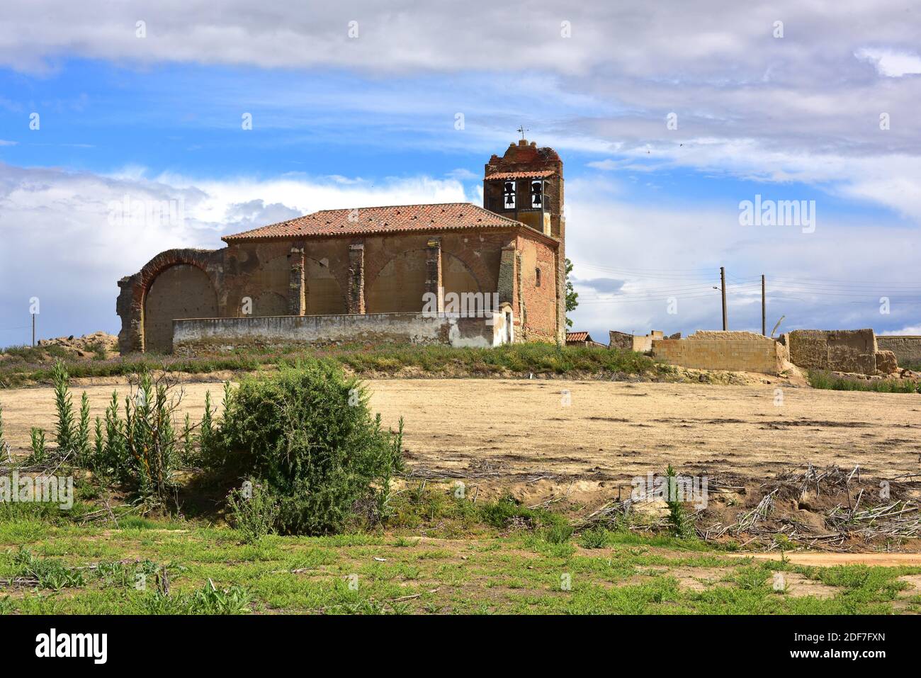 Otero de Sariegos old church and ruined village. Villafafila municipality, Zamora province, Castilla y Leon, Spain. Stock Photo