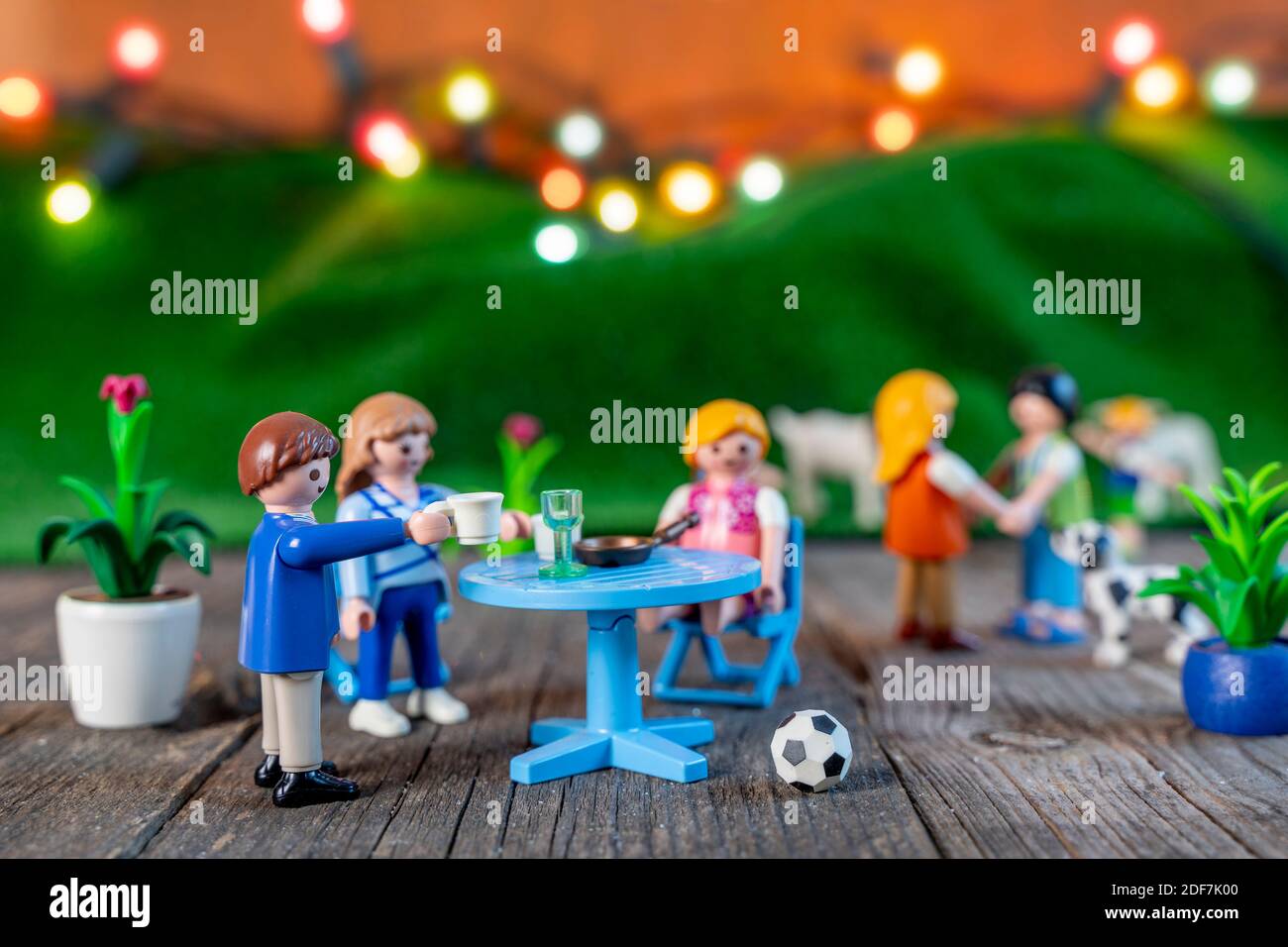 CREMONA, ITALY - NOVEMBER, 2020: Playmobil standard family having a party  outdoor. Playmobil toy line exist since 1975 and is produced by the german  c Stock Photo - Alamy