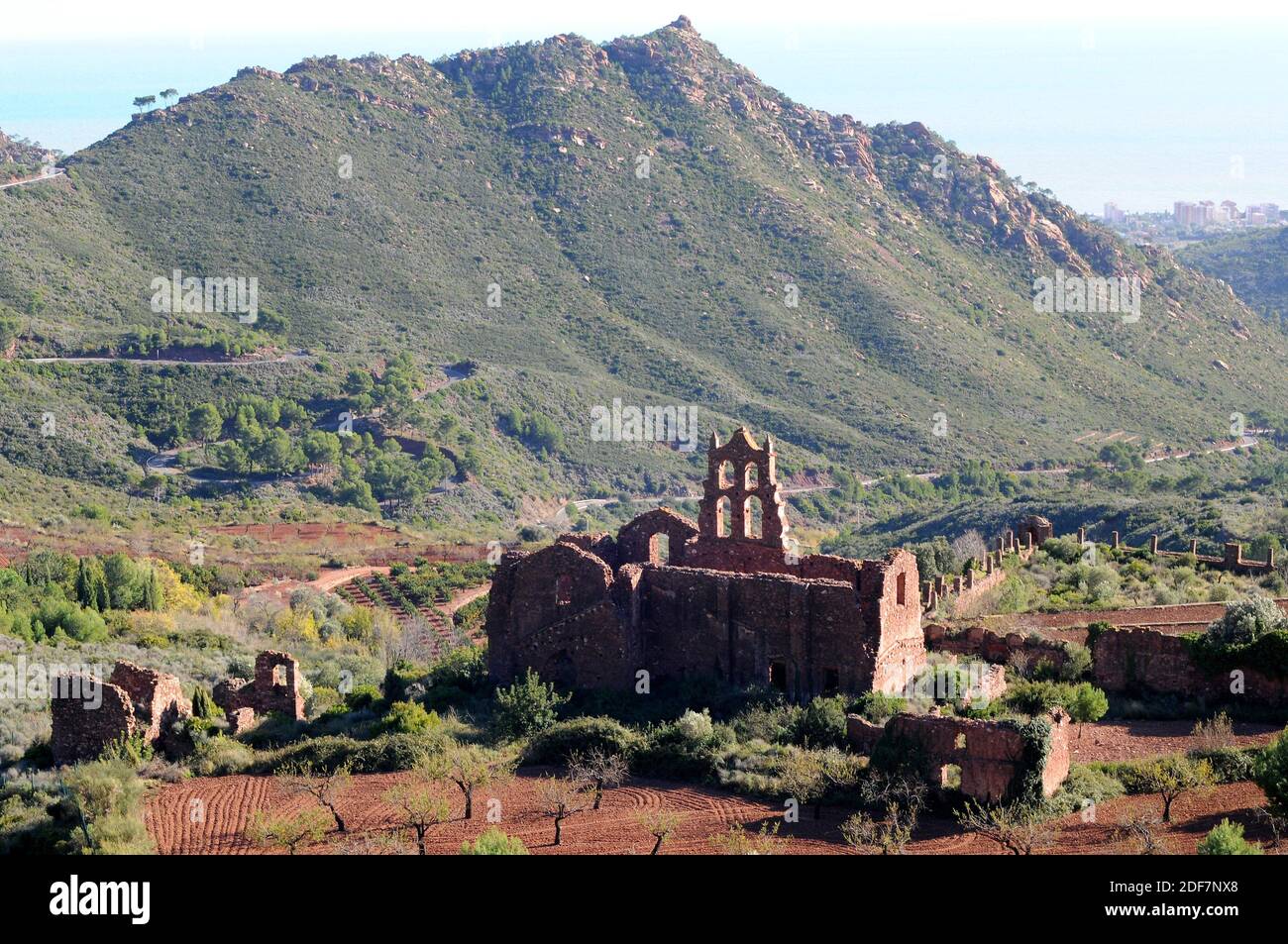 Desierto de las Palmas Natural Park, Monasterio Carmelita Antiguo (17-18th centuries). Plana Alta, Castellon, Comunidad Valenciana, Spain. Stock Photo