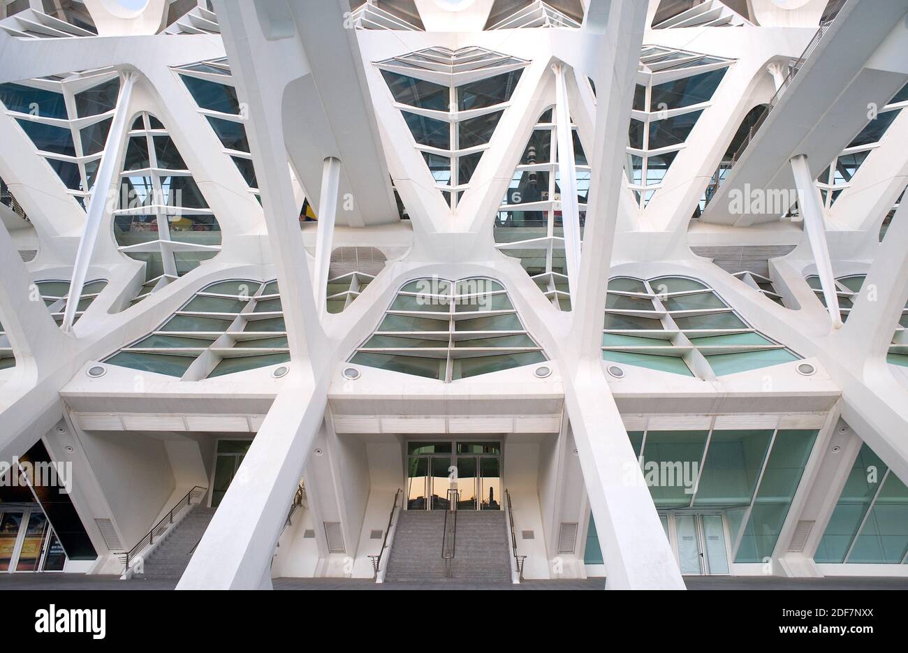 Valencia, Ciutat de les Arts i les Ciencies by Santiago Calatrava. Museu de les Ciencies. Comunidad Valenciana, Spain. Stock Photo