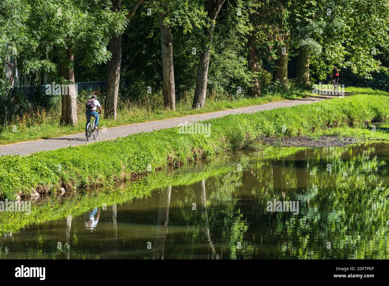 France, Morbihan, Rohan, Canal from Nantes to Brest, bike ride along