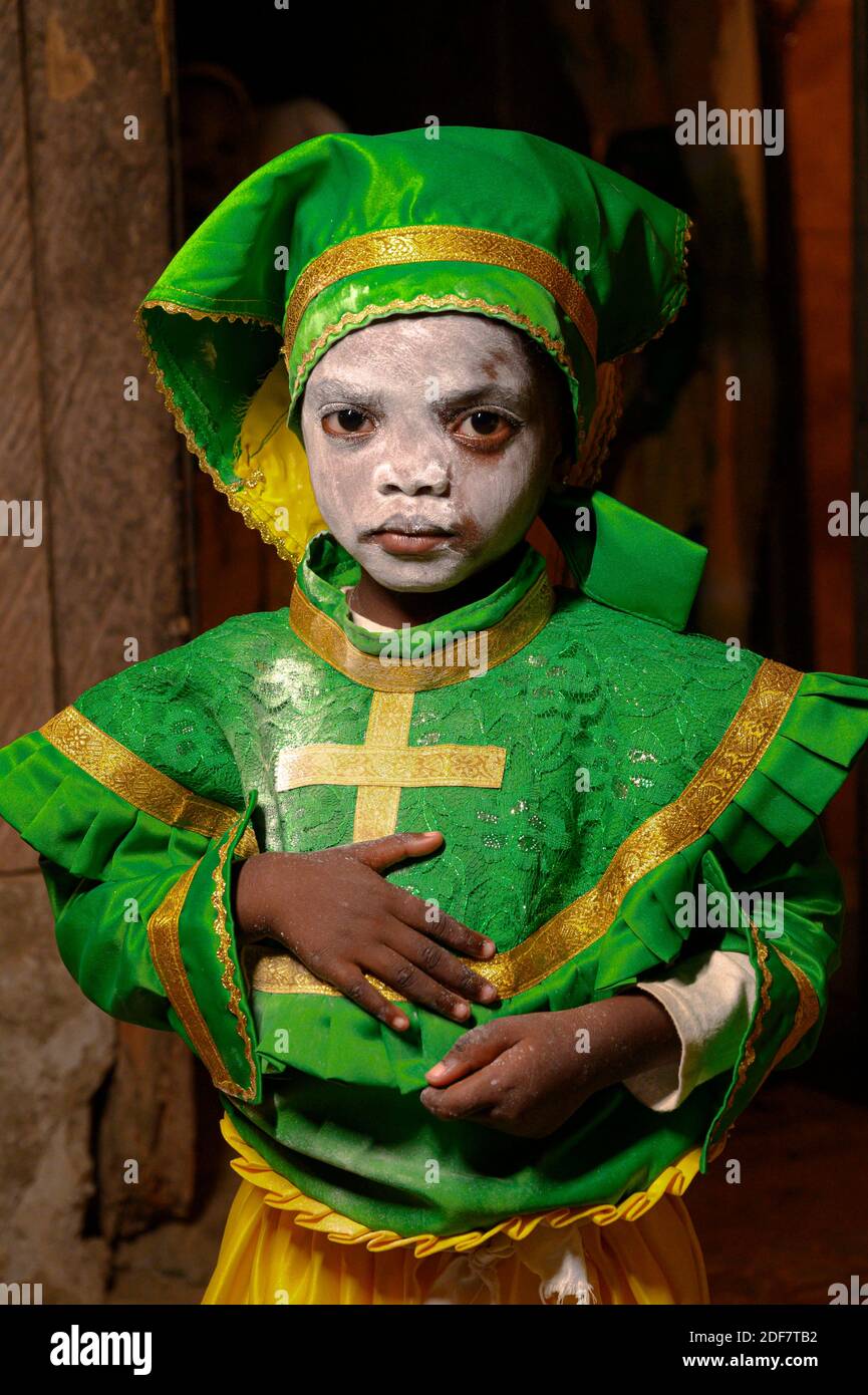 Gabon, Libreville, portrait of a girl with traditional makeup and clothes during Bwiti ceremony Stock Photo