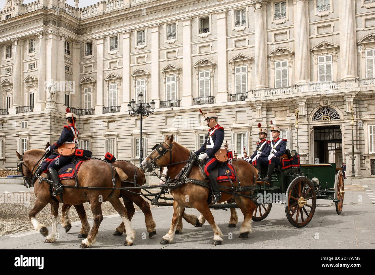 18th-century-horse-travel-hi-res-stock-photography-and-images-alamy