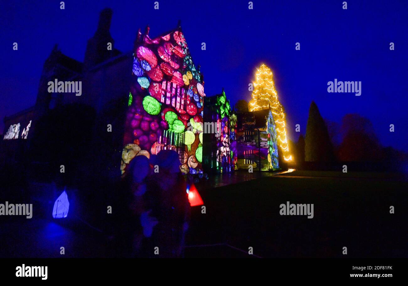 2020 kew gardens christmas lights hires stock photography and images