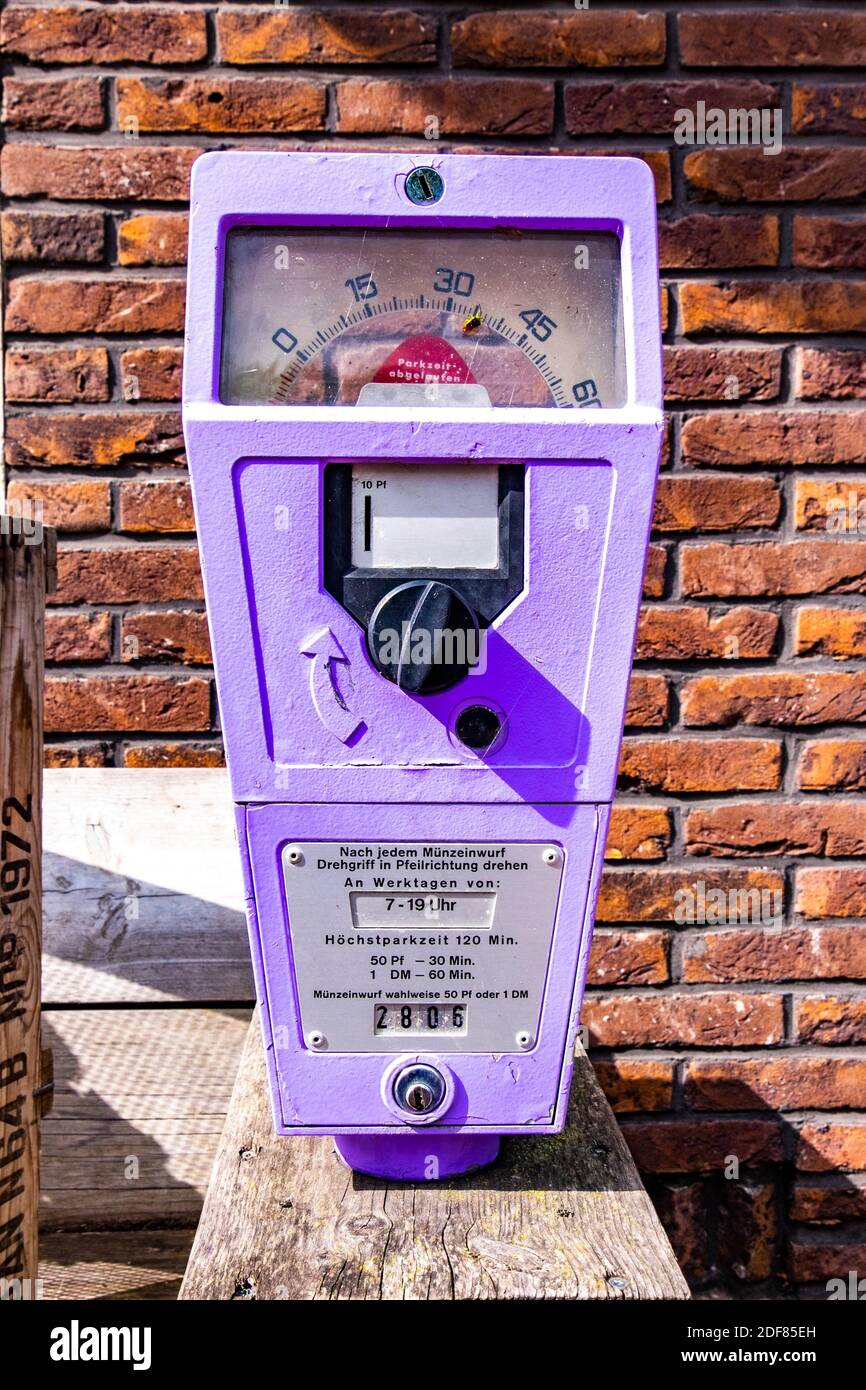 Old parking meter hires stock photography and images Alamy