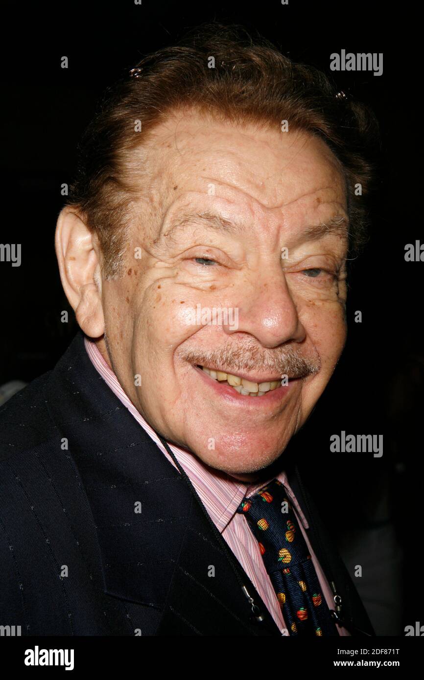 Jerry Stiller attending the New Dramatists 58th Annual Spring Luncheon to honor Edward Albee at the Mariott Marquee Hotel in New York City. May 17th, 2007 Credit: Walter McBride/MediaPunch. Stock Photo