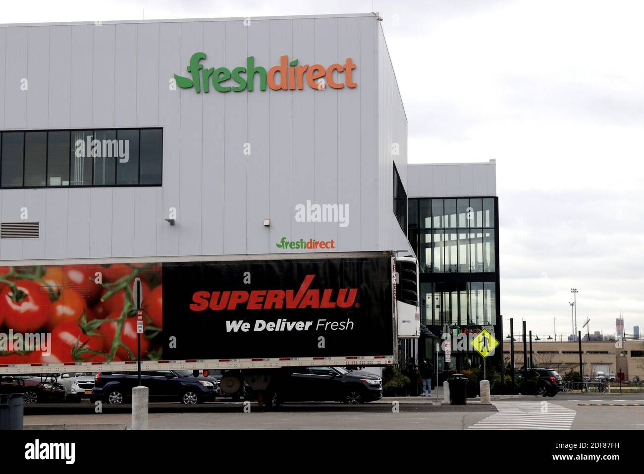 Fresh Direct online grocery delivery services, New York, NY USA Stock