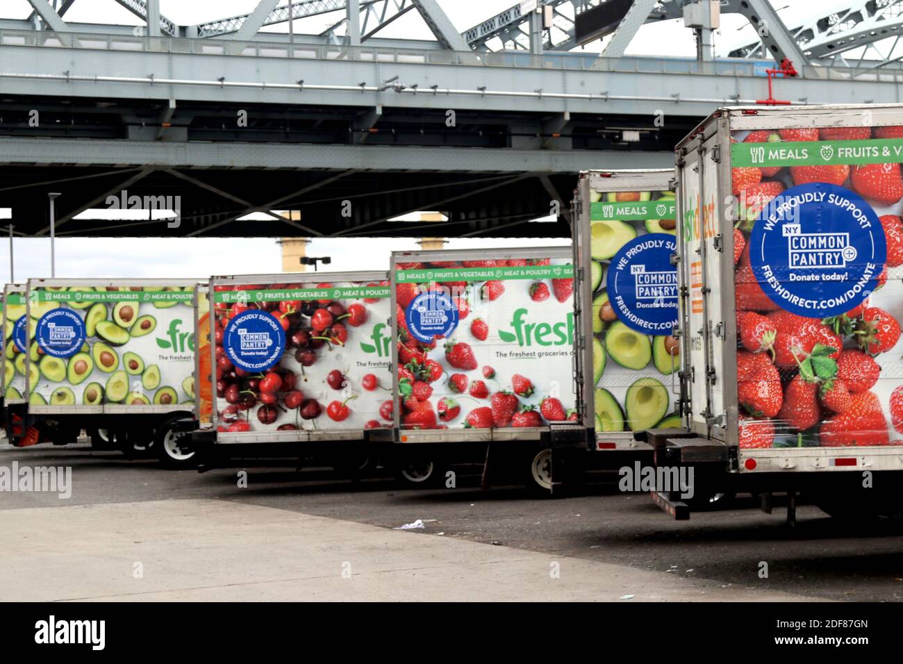 Fresh Direct online grocery delivery services, New York, NY USA Stock