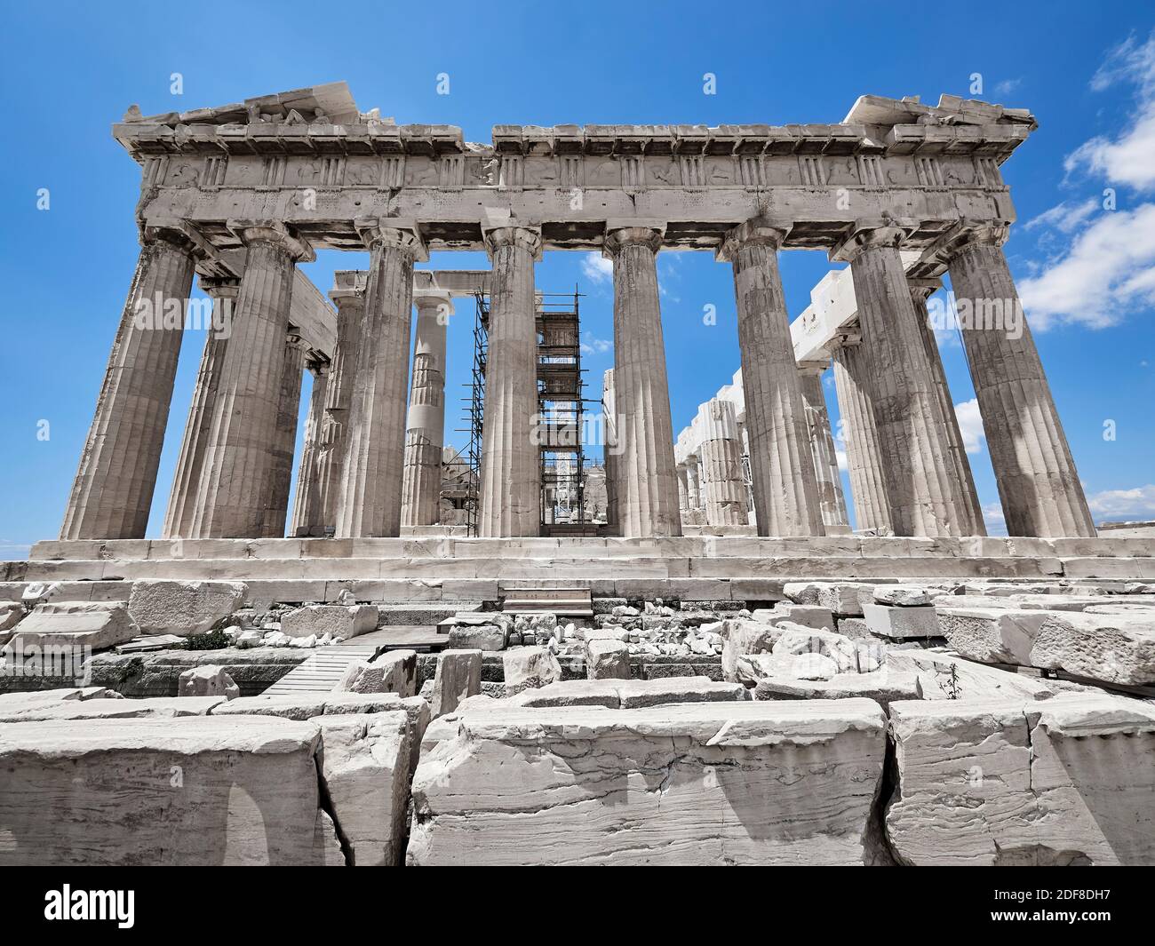 Doric Symmetry Central Perspective.The ultimate expression and symbol of the Athenian golden age, the Parthenon was admired, worshiped, seen a variety Stock Photo