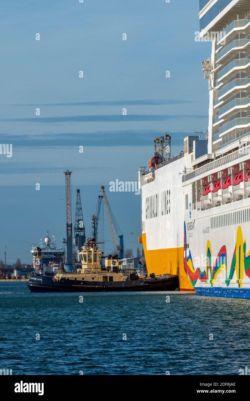 Large ships for cruising and car carrying vessels alongside at th port of Southampton docks, uk Stock Photo