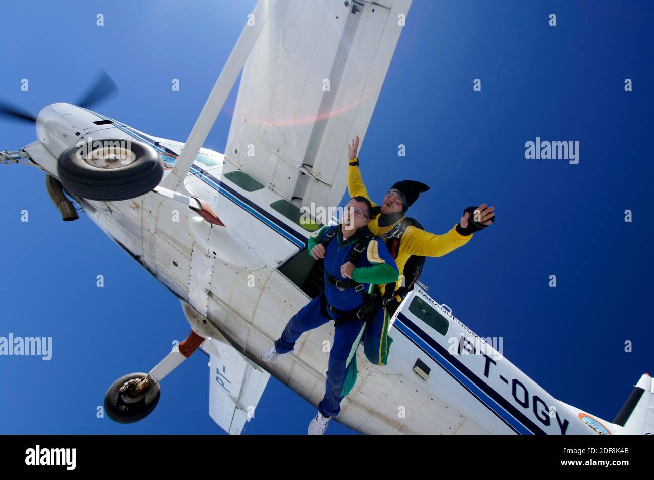 Plane jump hires stock photography and images Alamy