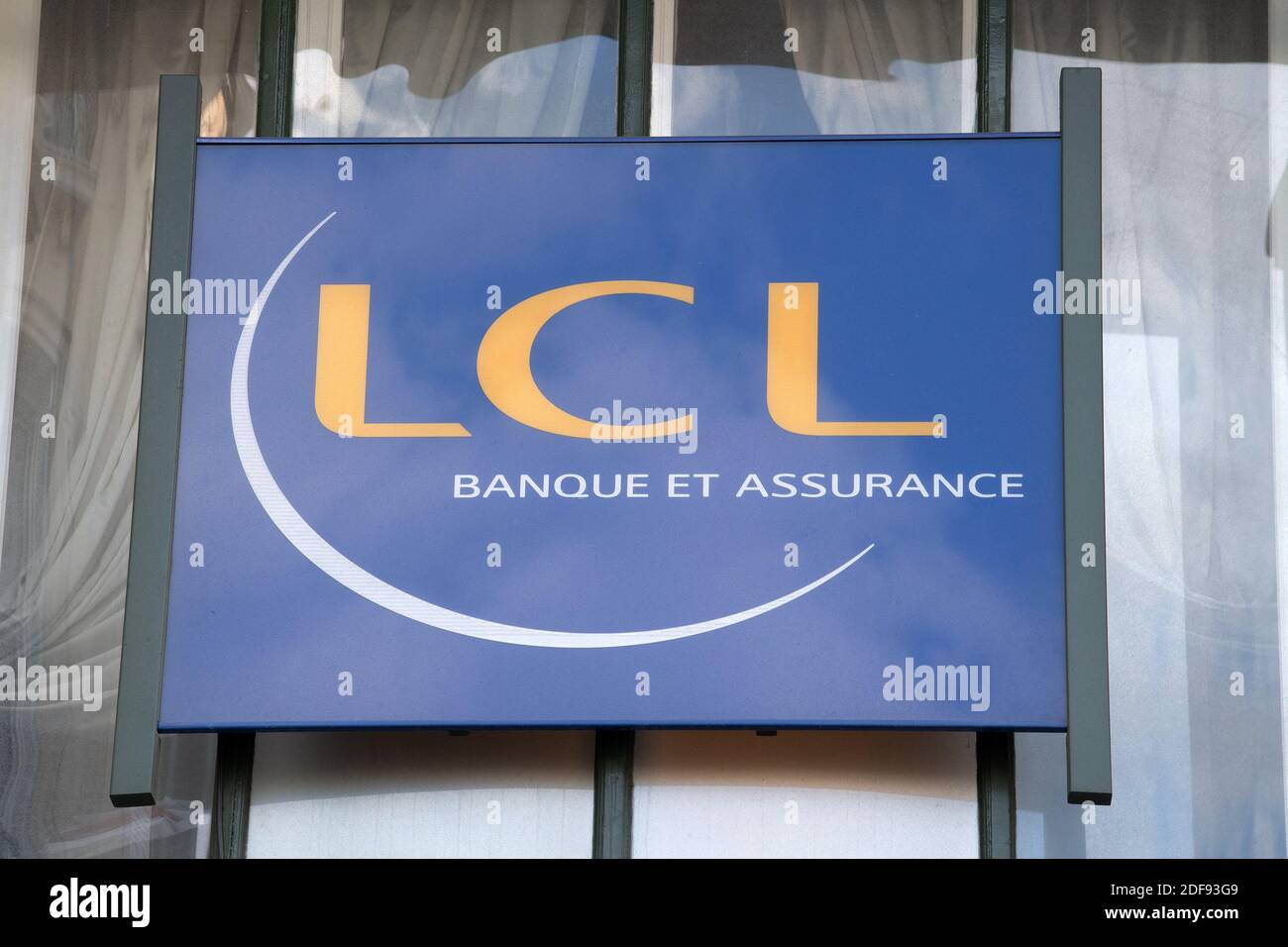 A shop sign of Le Credit Lyonnais bank âÂ€Â™ LCLâÂ€Â™ in Paris, on April 9, 2020 in Paris, France., Photo by David NIVIERE/ABACAPRESS.COM Stock Photo