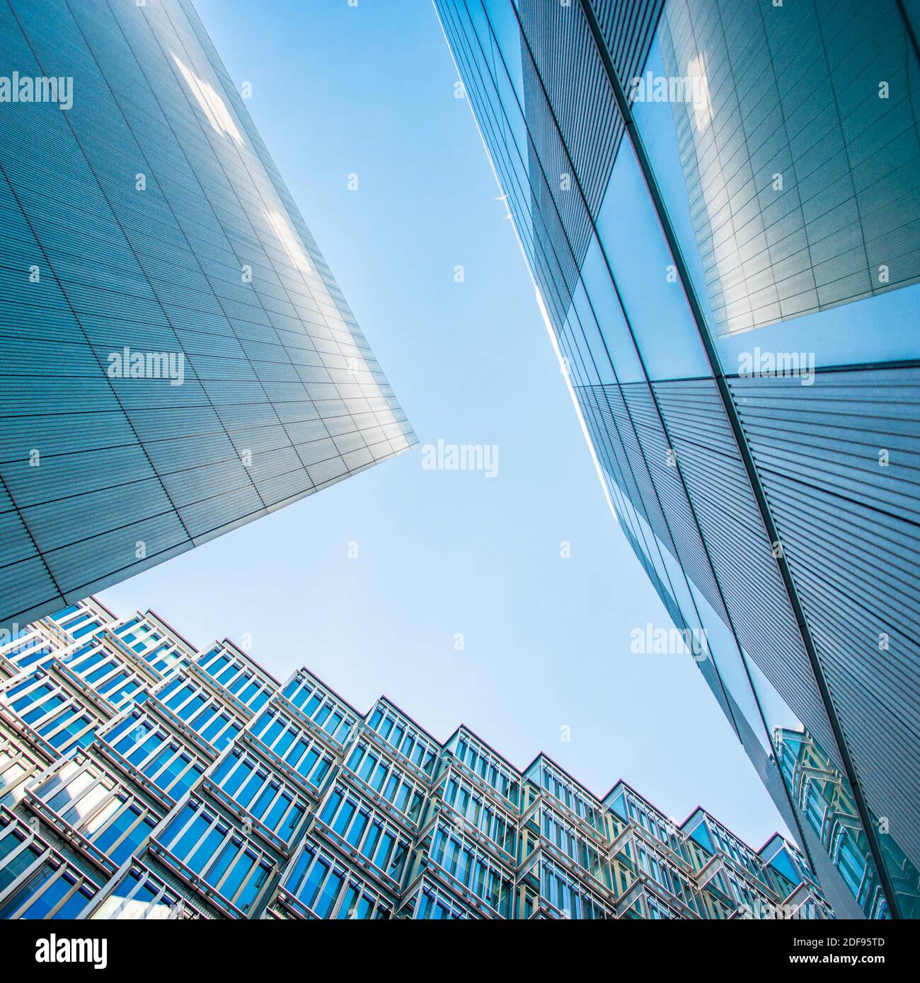 New buildings in the ciity hi-res stock photography and images - Alamy