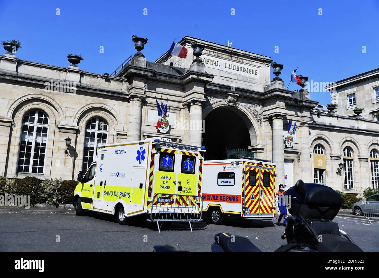 SAMU ambulances arrive at Lariboisiere hospital, during the Covid-19 emergency lockdown, in Paris, France, on April 13, 2020. Photo by KArim Ait Adjedjou/Avenir Pictures/ABACAPRESS.COM Stock Photo
