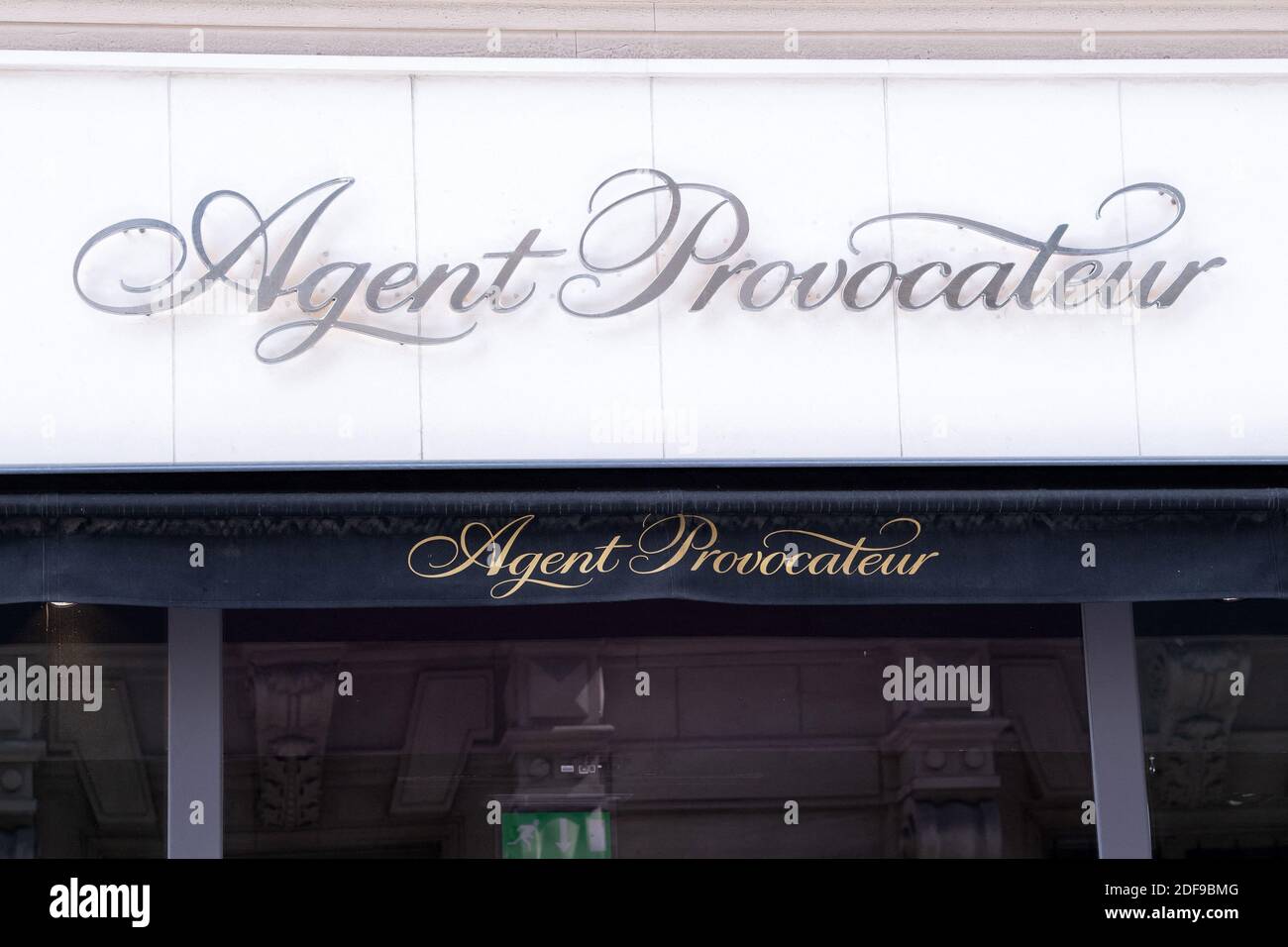 Agent Provocateur Shop High Resolution Stock Photography and Images - Alamy