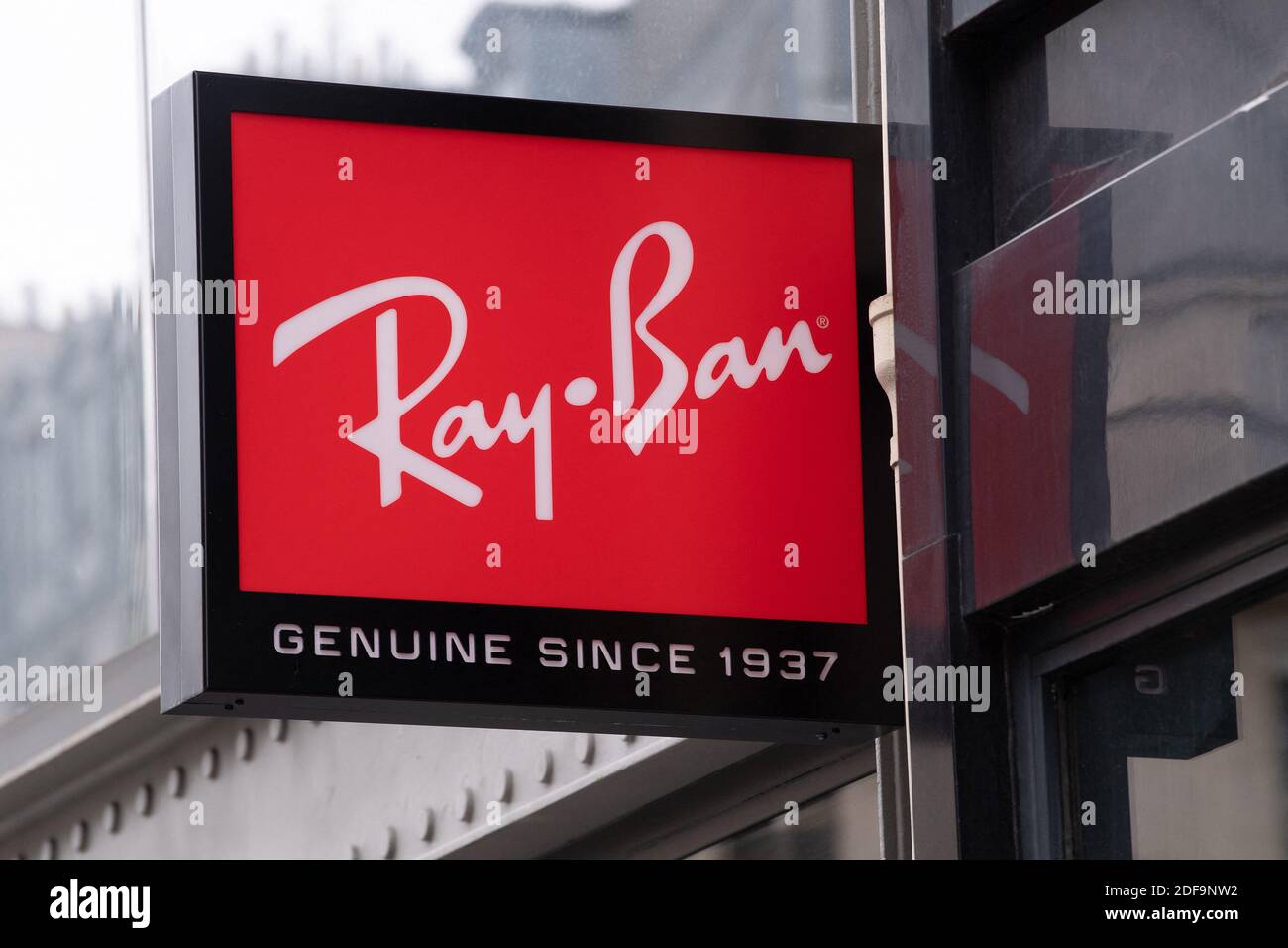 A shop sign of Ray-Ban, on May 04, 2020 in Paris, France.Photo by David  NIVIERE/ABACAPRESS.COM Stock Photo - Alamy