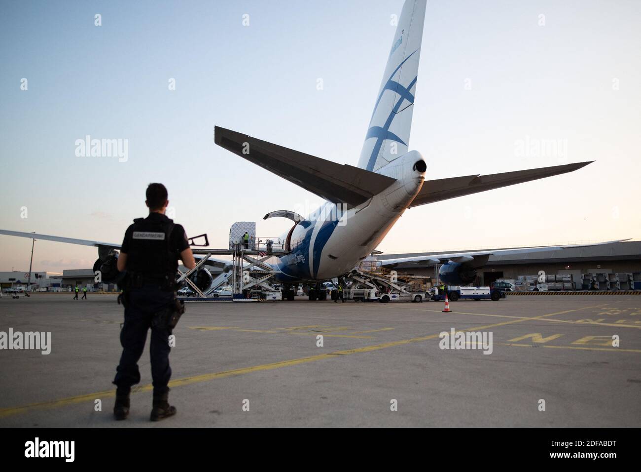 Charles de gaulle airport armed police hires stock photography and