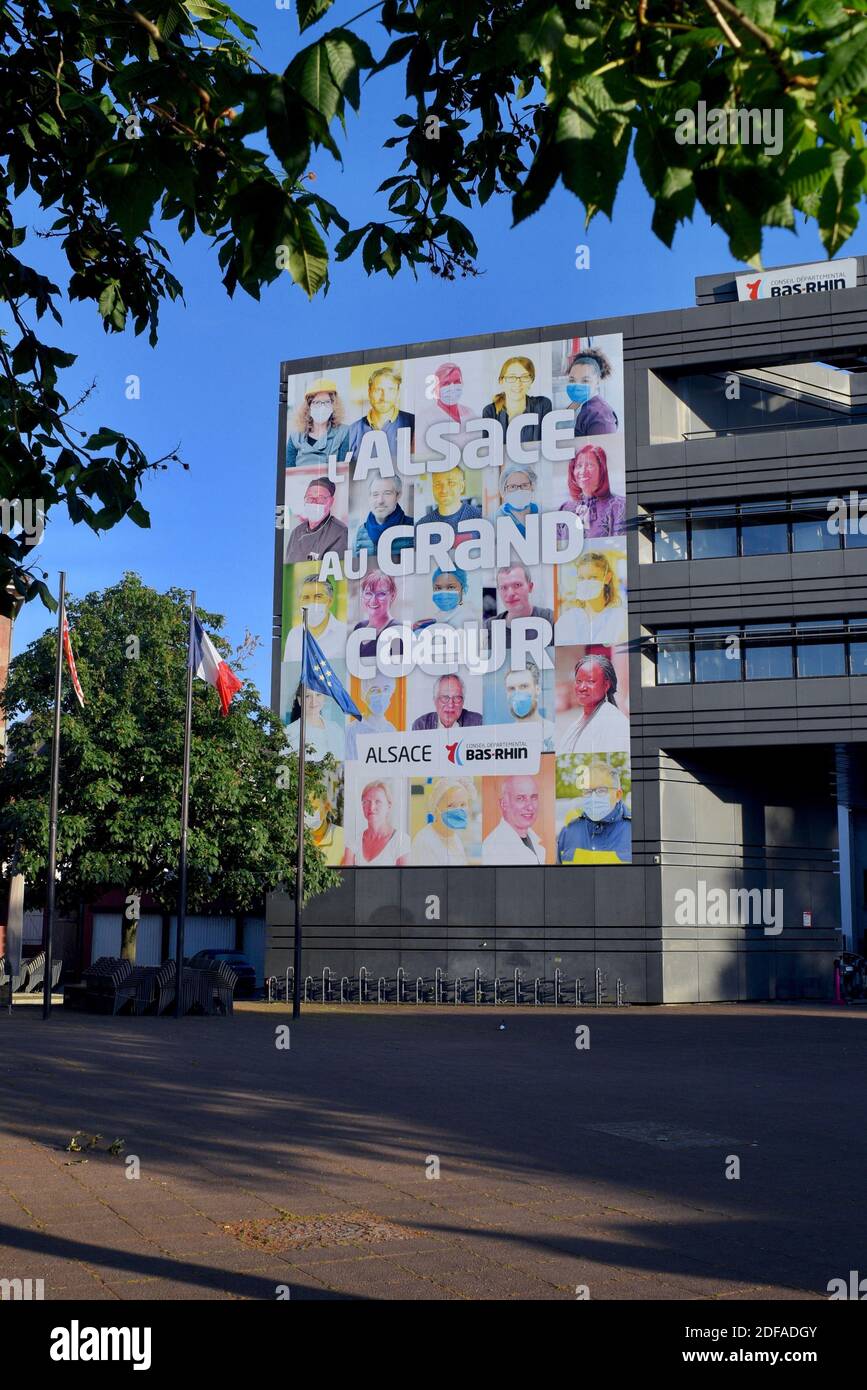 During the coronavirus crisis - Covid 19, the Departmental Council of Bas-Rhin 67, displays on its facade, the portraits of its agents and the message 'Alsace with a big heart' to underline the solidarity in the department. May 26, 2020, in Strasbourg, Northeastern France. Photo by Nicolas Roses/ABACAPRESS.COM Stock Photo
