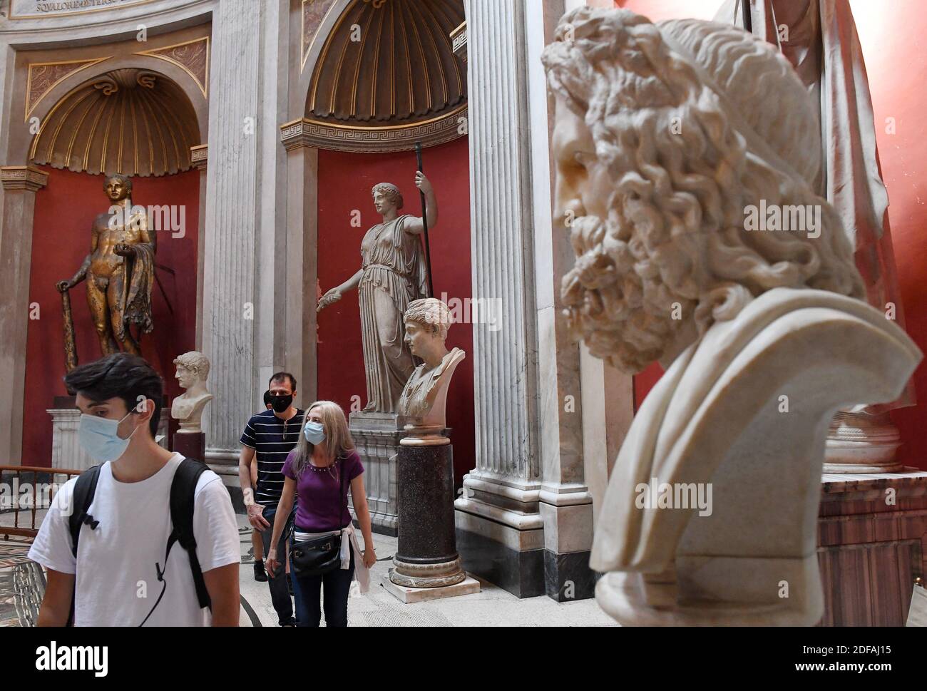 Vatican Mask Only a few people wearing protective mask visit the Vatican Museums in ...
